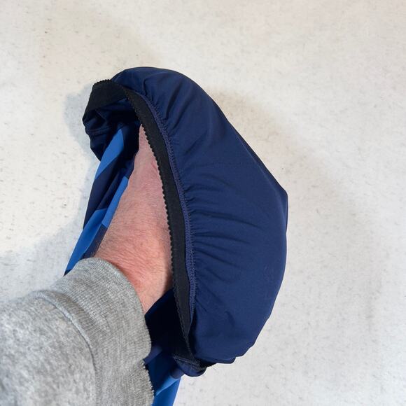 DKNY Donna Karan Swim Top Woman XS Padded Bra Spandex Stretch Bold Geo Stripes - Picture 10 of 15